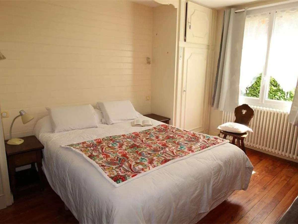 Appartement Spacieux 6 Pers. Avec Jardin, Terrasse Et Cheminee A Bagneres-De-Luchon - Fr-1-313-177 フランス