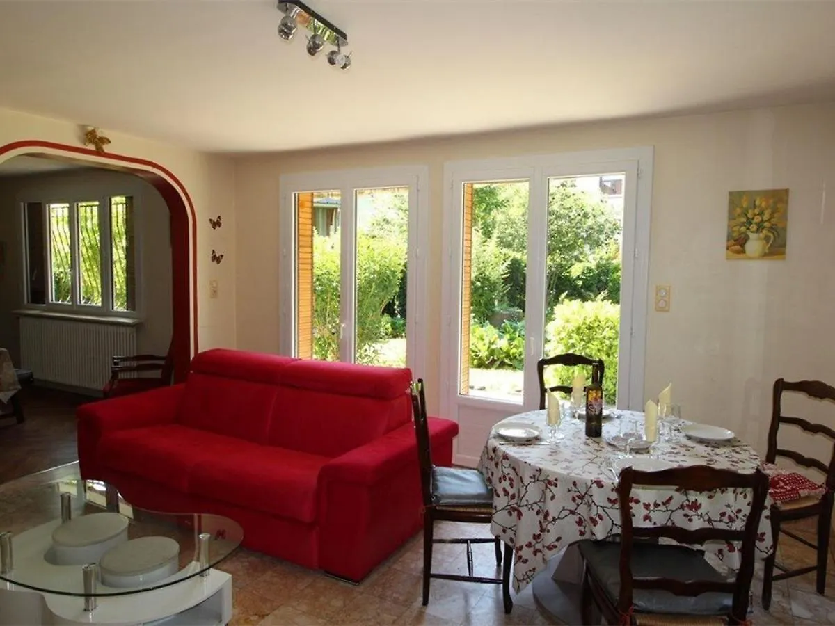 アパート Appartement Spacieux 6 Pers. Avec Jardin, Terrasse Et Cheminee A Bagneres-De-Luchon - Fr-1-313-177