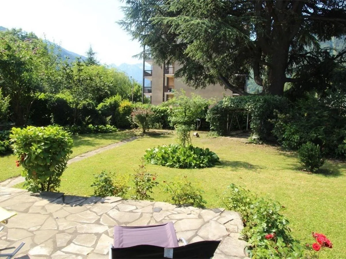 Appartement Spacieux 6 Pers. Avec Jardin, Terrasse Et Cheminee A Bagneres-De-Luchon - Fr-1-313-177 0*,  フランス